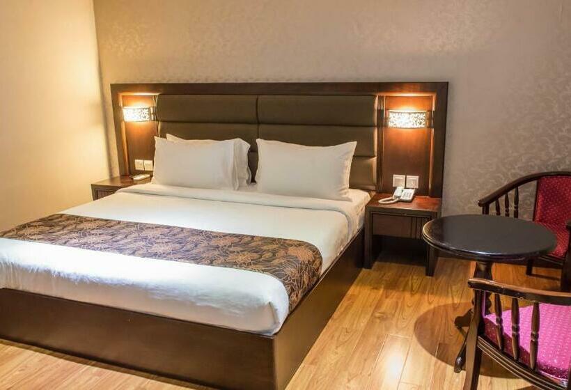 חדר דלוקס, Castello