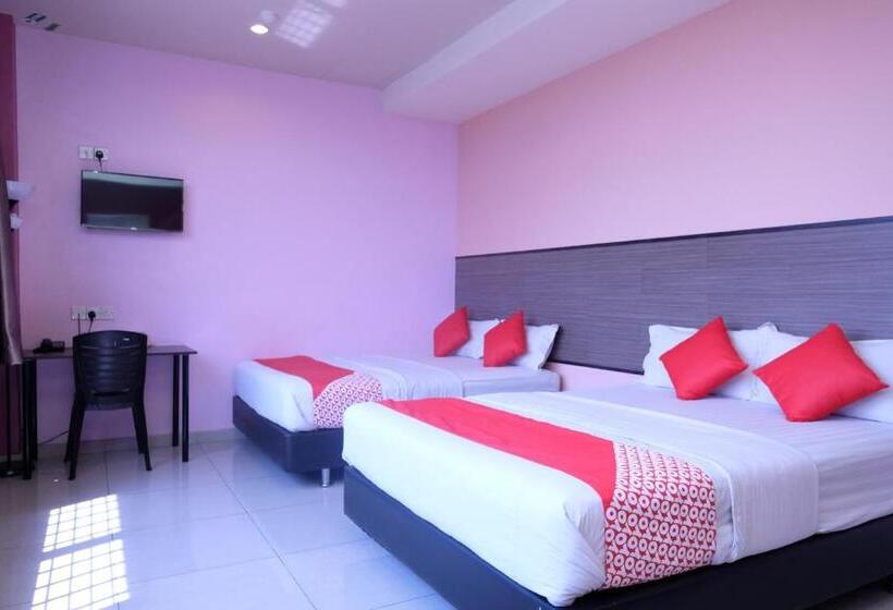 חדר משפחתי, De  Tees