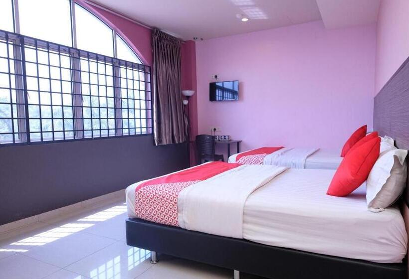 חדר משפחתי, De  Tees