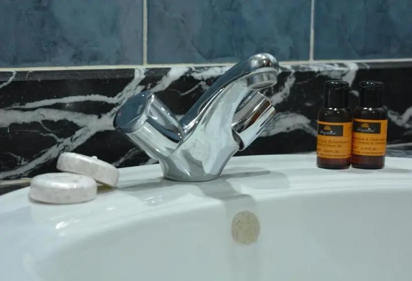 اتاق استاندارد چهار تخته, Hôtel Plaisance