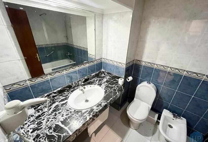 4인용 스탠다드 룸, Hôtel Plaisance