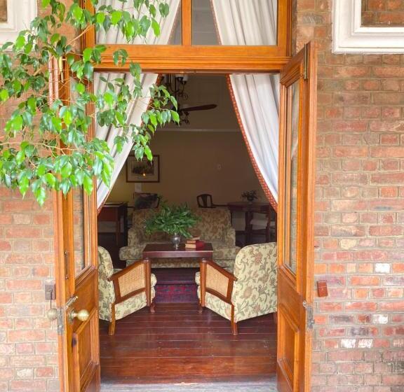 バルコニー付きデラックスルーム, Kimberley Club Guesthouse