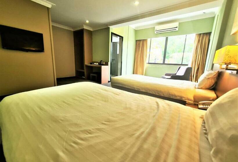 غرفة ديلوكس, Merdeka