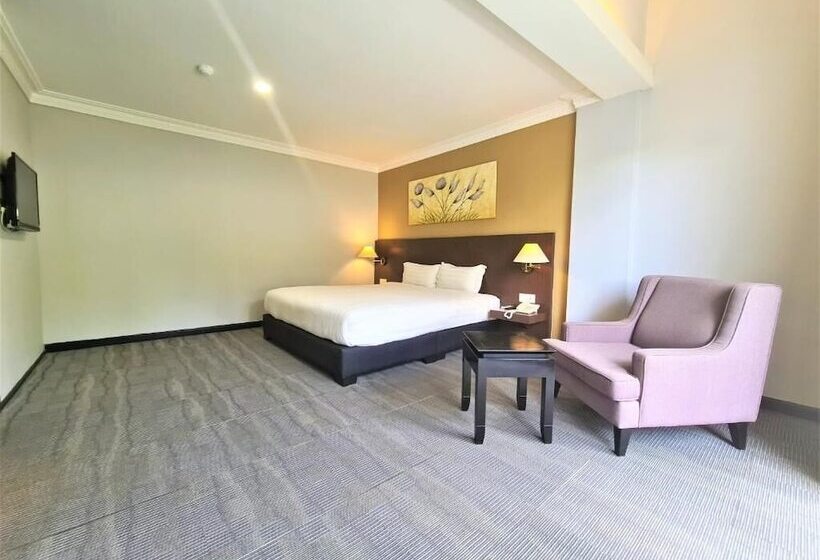 غرفة ديلوكس, Merdeka