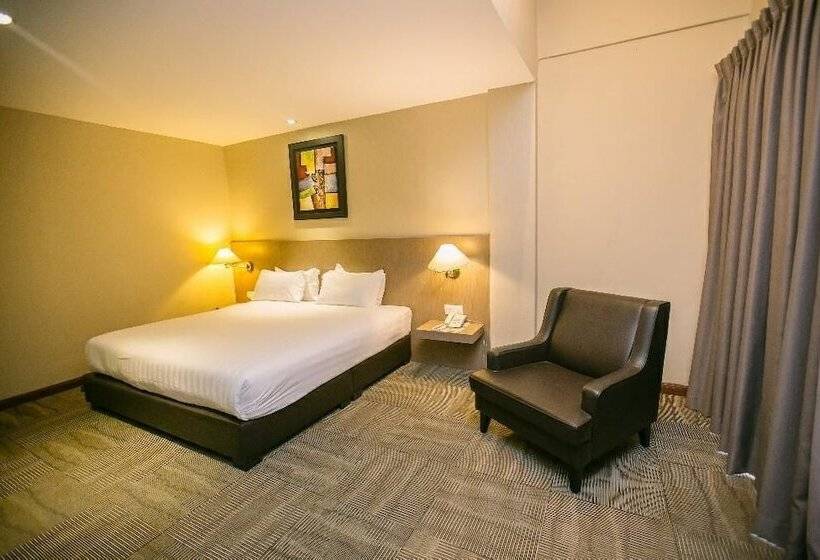 חדר דלוקס, Merdeka