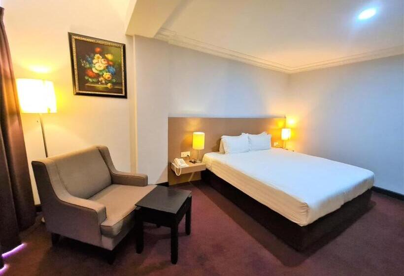 סוויטה אקזקיוטיב, Merdeka