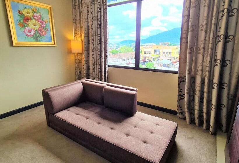 جناح بريميوم, Merdeka