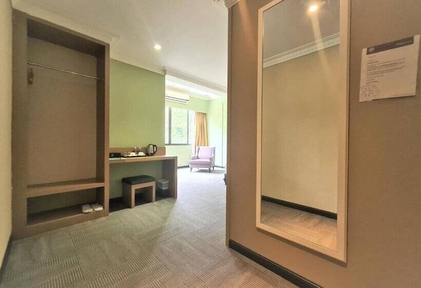 חדר דלוקס, Merdeka