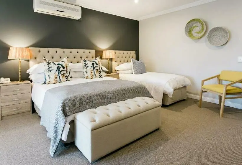 Perhehuone, Mont D Or Hotel Clarens