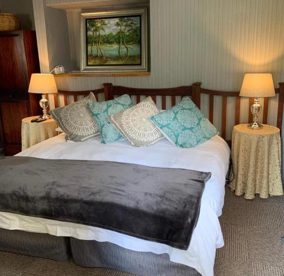 スタンダードルーム, Rabbit Hole