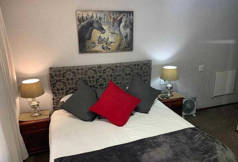 スタンダードルーム, Rabbit Hole