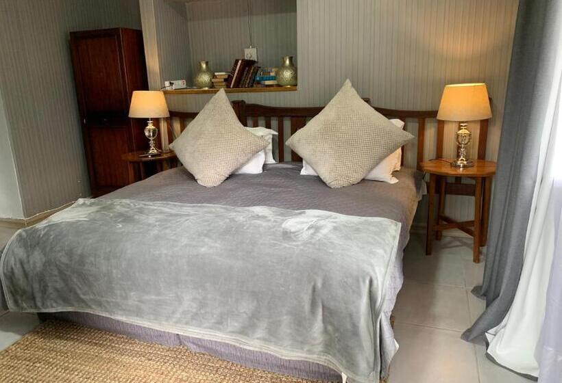 スタンダードルーム, Rabbit Hole