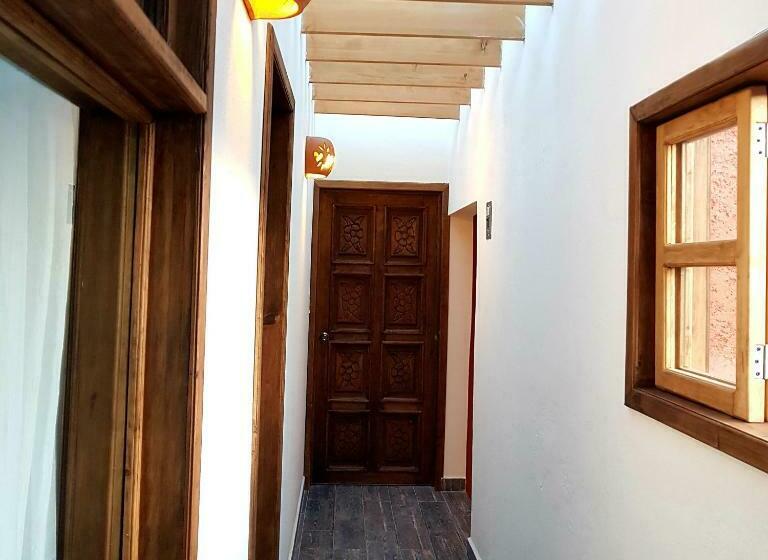 اتاق استاندارد سه نفره, San Sebastian