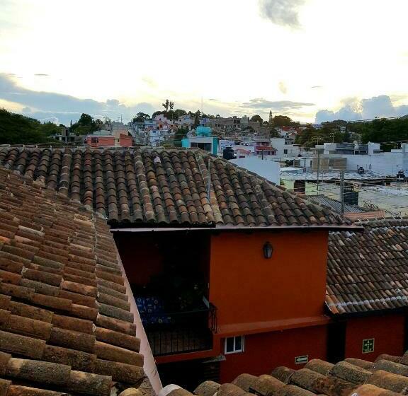 اتاق استاندارد سه نفره, San Sebastian