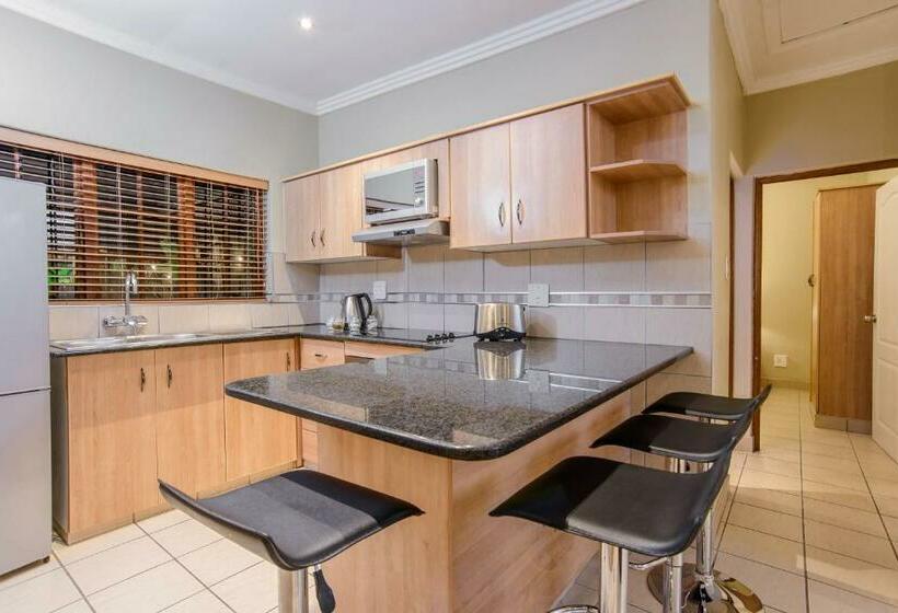 침실 2개 디럭스 아파트, The Cycad Lodge & Chalets