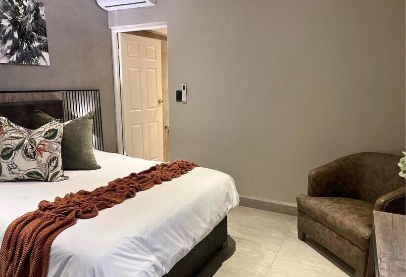 스탠다드 룸, The Cycad Lodge & Chalets