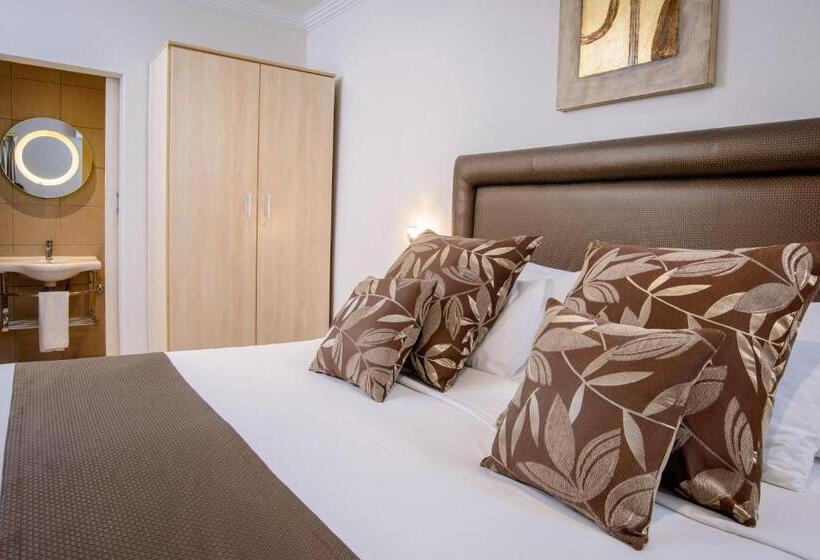 스탠다드 룸 킹사이즈 침대, The Cycad Lodge & Chalets