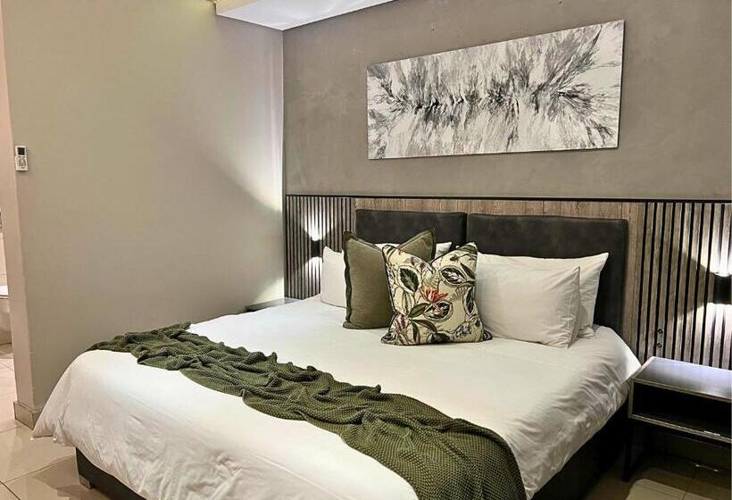 디럭스 룸, The Cycad Lodge & Chalets