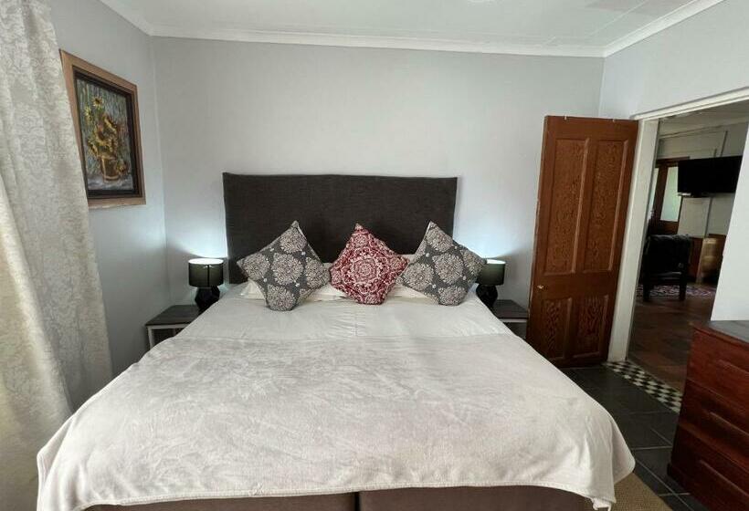 スタンダードルーム, Rabbit Hole