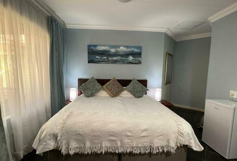 スタンダードルーム, Rabbit Hole