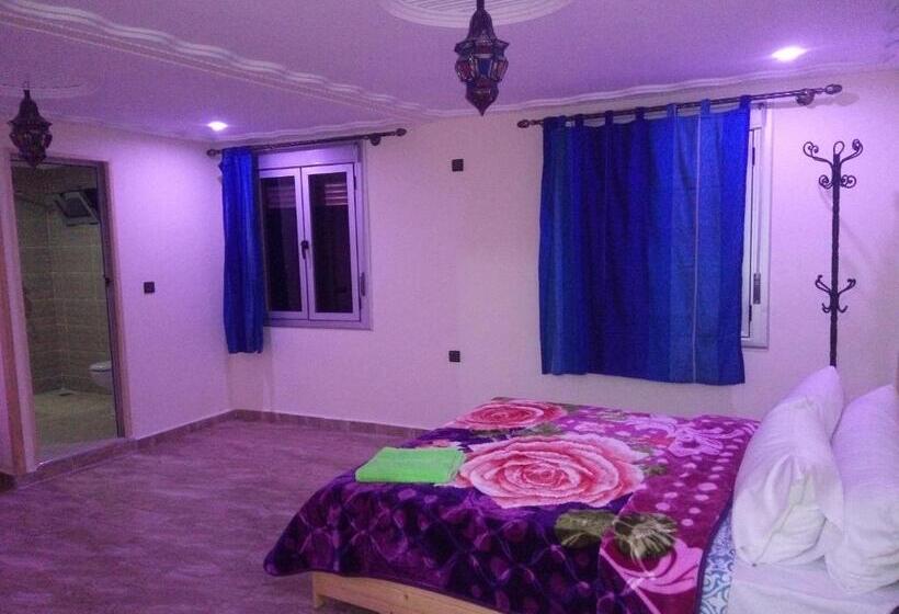 Четырехместный Номер Стандарт, De La Vallée