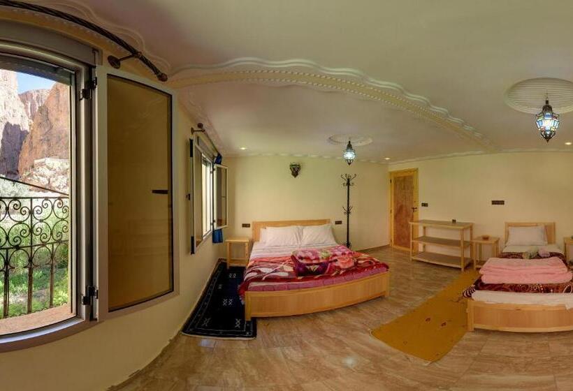 Четырехместный Номер Стандарт, De La Vallée