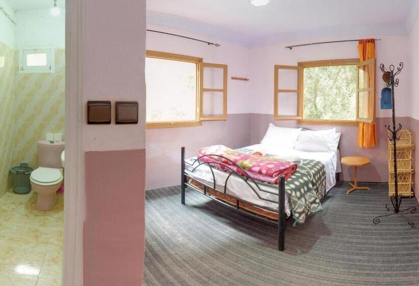 Номер Стандарт Вид на Сад, De La Vallée