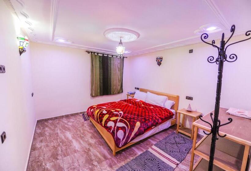 Номер Стандарт Вид на Сад, De La Vallée