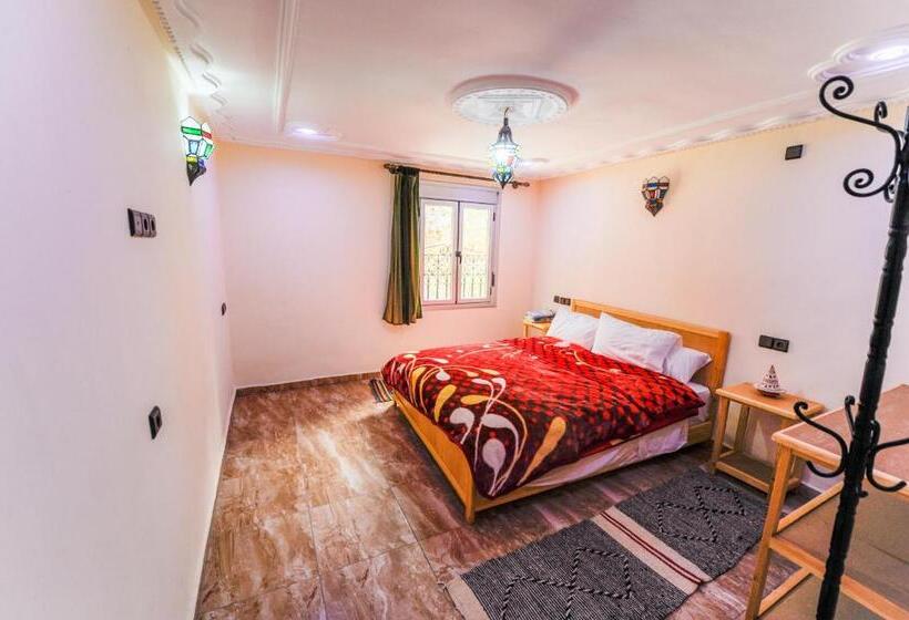 Номер Стандарт Вид на Сад, De La Vallée