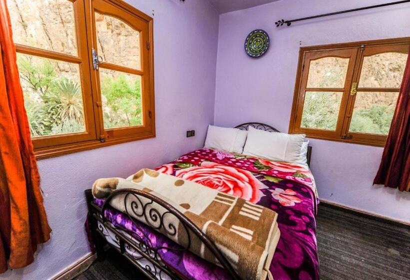 Номер Стандарт Вид на Сад, De La Vallée