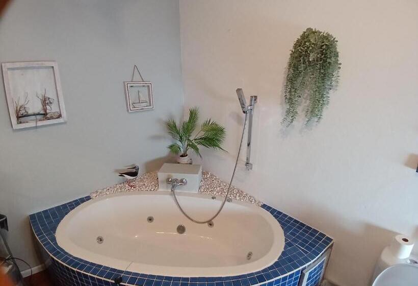 جناح, Ons Stee Bed And Breakfast