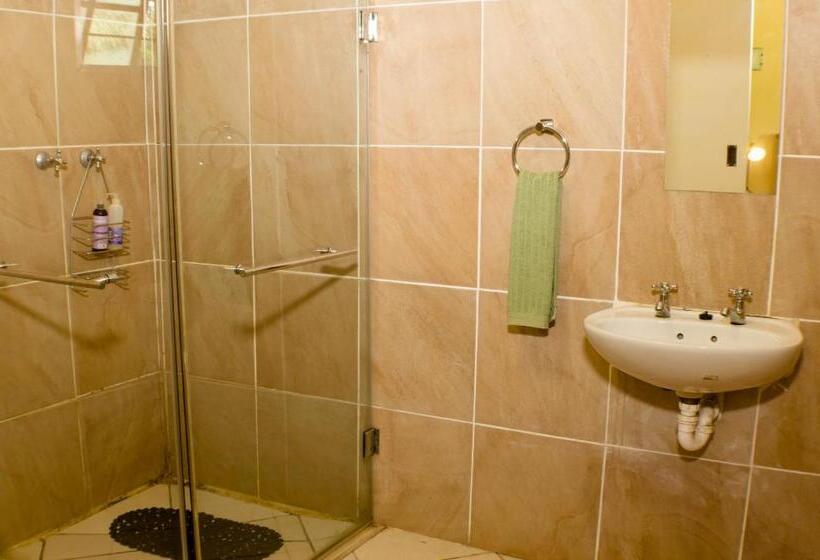 اتاق استاندارد, Rosedale Organic Farm Bed & Breakfast