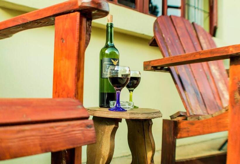 اتاق استاندارد, Rosedale Organic Farm Bed & Breakfast