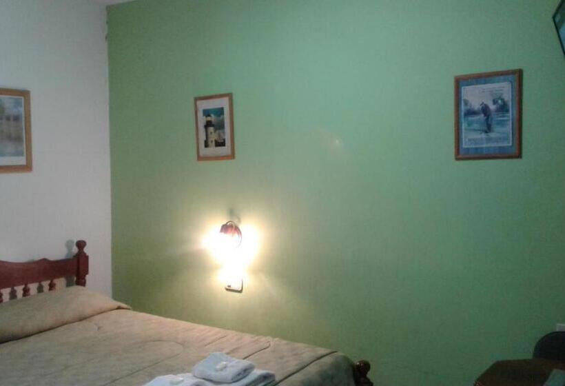 اتاق استاندارد با تخت دوبل, Dennisse