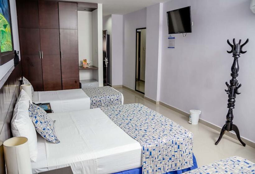 Четырехместный Номер Стандарт, Medellín Rodadero