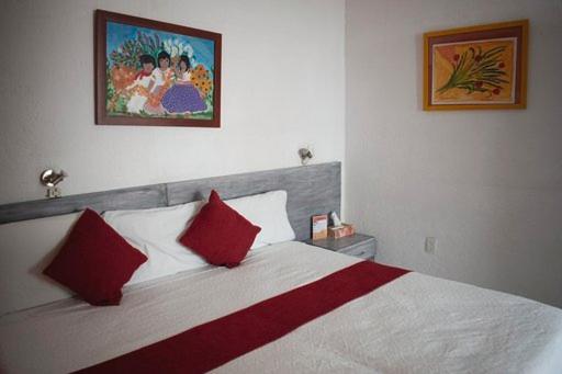 اتاق لوکس با تخت بزرگ, Villa Mont