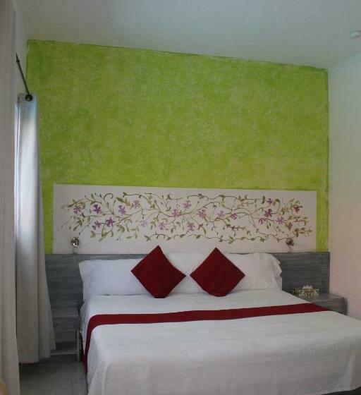 اتاق لوکس با تخت بزرگ, Villa Mont