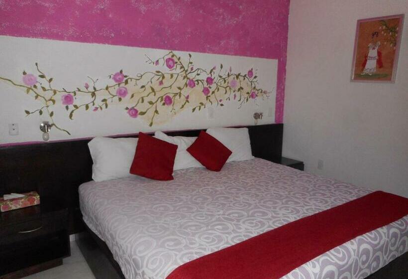 اتاق لوکس با تخت بزرگ, Villa Mont