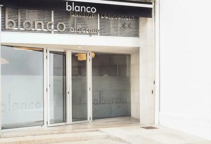 ルームシェアのワンベッド, Blanco Albergue