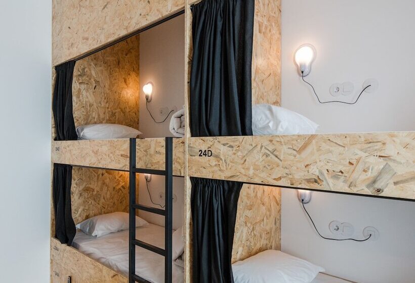 공동 객실, Hostel Conii & Suites Algarve