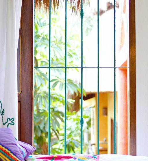 スタンダードバンガロー, Aurinko Bungalows