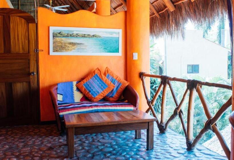 スタンダードバンガロー, Aurinko Bungalows