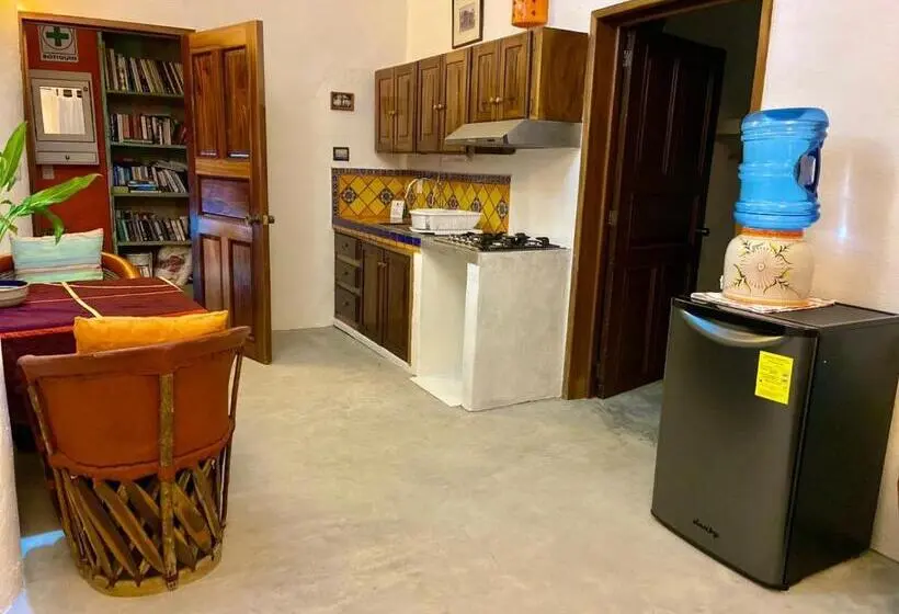 بانگلوی استاندارد, Aurinko Bungalows