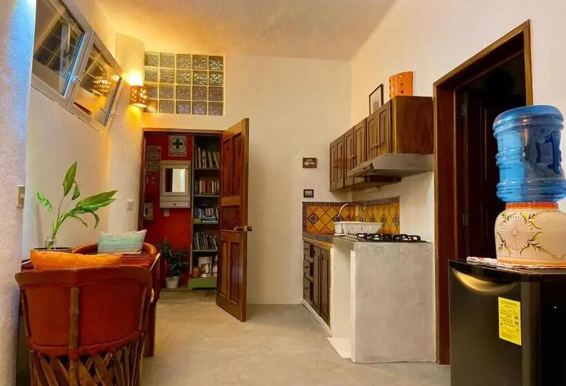 بانگلوی استاندارد, Aurinko Bungalows