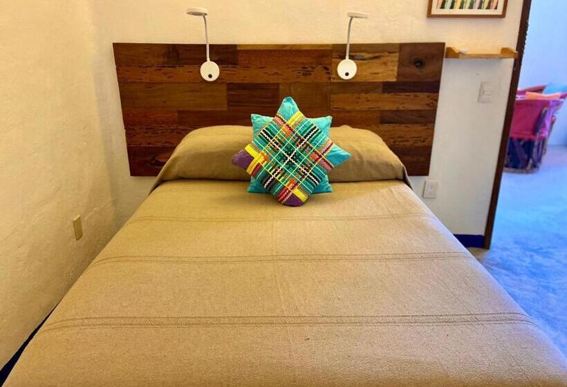 スタンダードバンガロー, Aurinko Bungalows