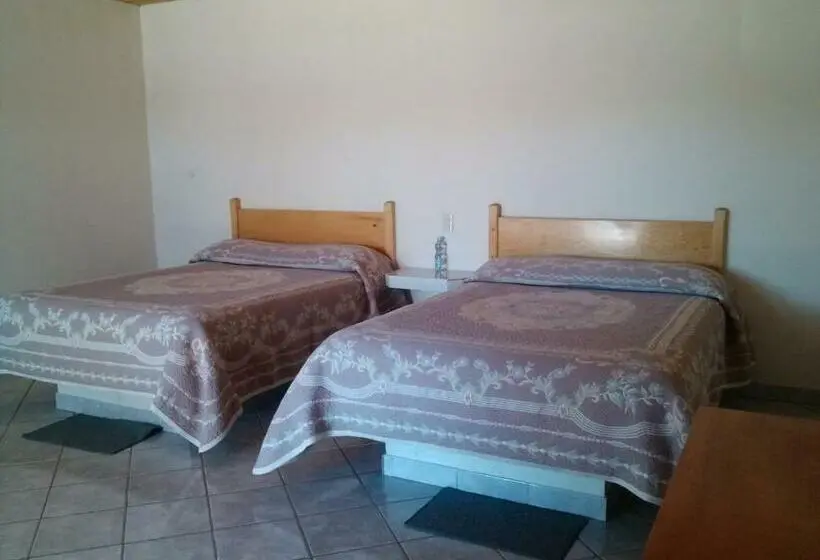 スタンダード４人部屋, Cabañas Los Portales Barrancas Del Cobre