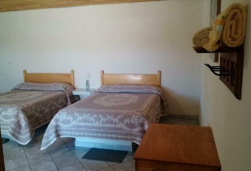 スタンダード４人部屋, Cabañas Los Portales Barrancas Del Cobre