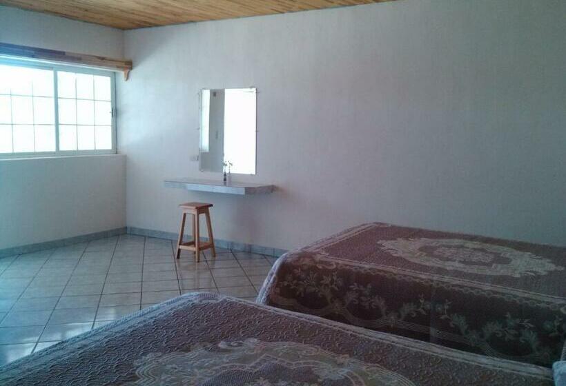 スタンダード４人部屋, Cabañas Los Portales Barrancas Del Cobre