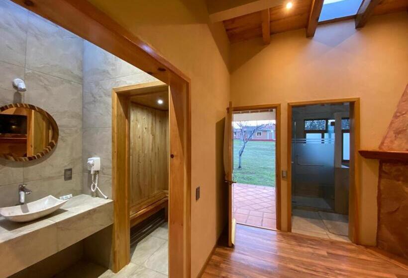 بانگلوی سوپریور, Cabañas Rancho El Mayab