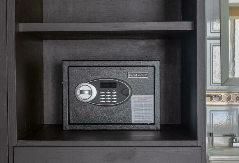 غرفة قياسية, Casa Shalom